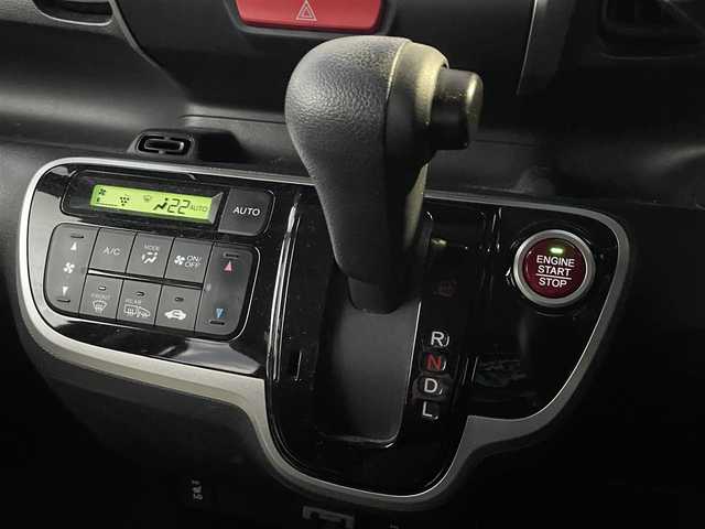 ホンダ Ｎ ＢＯＸ G SSパッケージ 滋賀県 2015(平27)年 7.3万km スマートブラック 純正７インチナビ/Bluetooth/CD/DVD/SD/IPOD/ワンセグ/両側電動スライド/バックカメラ/社外ドラレコ（前）/シートヒーター（D/N）/オートライト/プッシュスタート/スマートキー/ステアリングリモコン/スペアキー/ETC