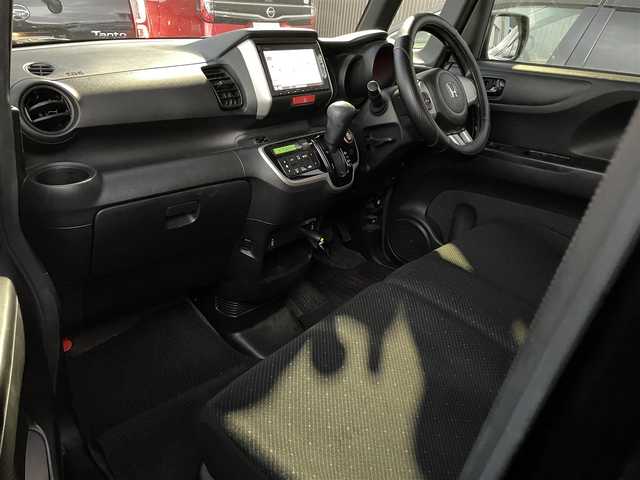 ホンダ Ｎ ＢＯＸ G SSパッケージ 滋賀県 2015(平27)年 7.3万km スマートブラック 純正７インチナビ/Bluetooth/CD/DVD/SD/IPOD/ワンセグ/両側電動スライド/バックカメラ/社外ドラレコ（前）/シートヒーター（D/N）/オートライト/プッシュスタート/スマートキー/ステアリングリモコン/スペアキー/ETC