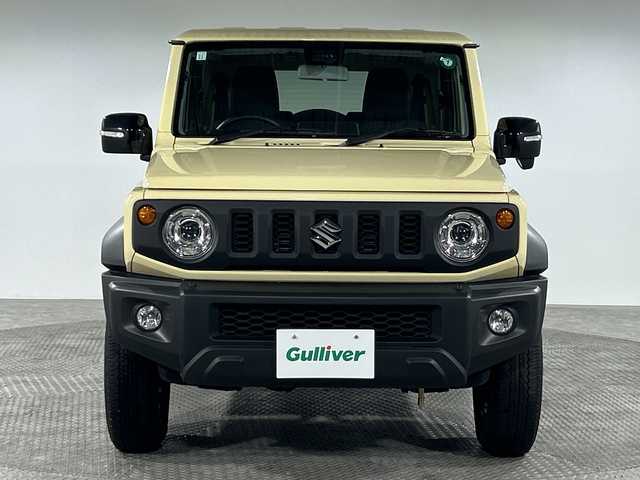 スズキ ジムニー シエラ JC 神奈川県 2023(令5)年 2.2万km シフォンアイボリーM スズキセーフティサポート/純正7型ナビ/・BT/フルセグTV/CD/DVD/SD/バックカメラ/ETC/シートヒーター(D/N)/革巻きステアリング/ステアリングスイッチ/Autoライト/クルーズコントロール/ダウンヒルアシストコントロール/アイドリングストップ機能/ヘッドライトウォッシャー/スマートキー/プッシュスタートボタン/電動格納ミラー/ウィンカーミラー/LEDヘッドライト/ミラーヒーター/純正フロアマット/純正15インチアルミホイール