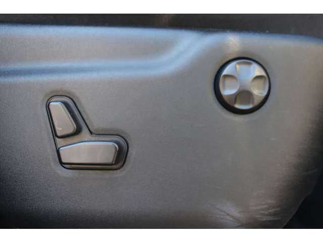 クライスラー・ジープ ジープ グランドチェロキー LTD 大分県 2020(令2)年 5.4万km 黒 アダプティブクルーズコントロール/ブラインドスポットモニター/エアサス/純正ナビ/地デジ/ＣａｒＰｌａｙ/Bluetooth/バックカメラ/フロントカメラ/サイドカメラ/黒革/シートヒーター/エアシート/ステアリングヒーター/パドルシフト/ＬＥＤヘッドライト/オートハイビーム/パワーバックドア/純正１８インチＡＷ/ＥＴＣ