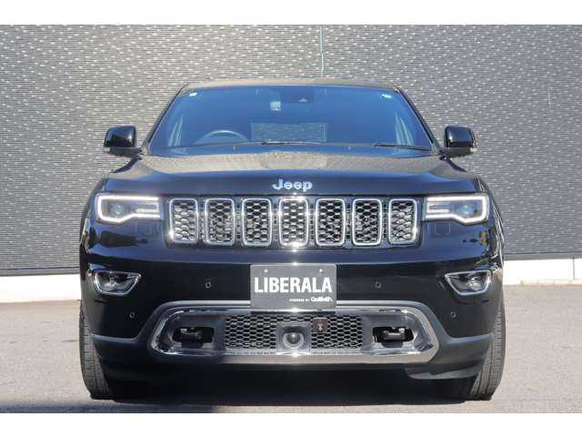 クライスラー・ジープ ジープ グランドチェロキー LTD 大分県 2020(令2)年 5.4万km 黒 アダプティブクルーズコントロール/ブラインドスポットモニター/エアサス/純正ナビ/地デジ/ＣａｒＰｌａｙ/Bluetooth/バックカメラ/フロントカメラ/サイドカメラ/黒革/シートヒーター/エアシート/ステアリングヒーター/パドルシフト/ＬＥＤヘッドライト/オートハイビーム/パワーバックドア/純正１８インチＡＷ/ＥＴＣ