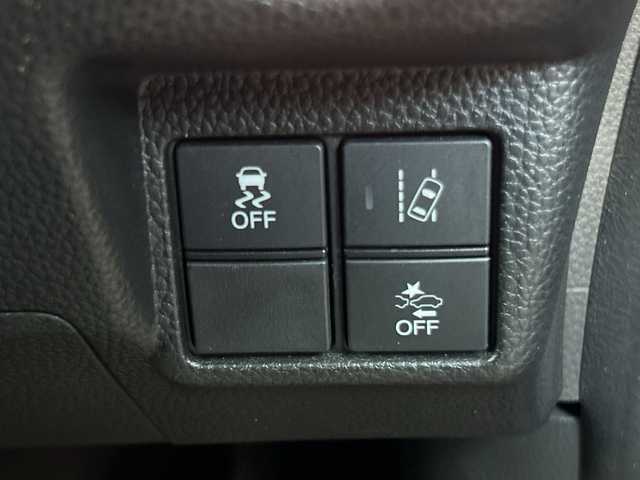 ホンダ Ｎ ＢＯＸ カスタム G L ホンダセンシング 大阪府 2018(平30)年 5.5万km シャイニンググレーM 純正SDナビ（フルセグ/Bluetooth/DVD/CD)/バックカメラ/レーダークルーズコントロール/片側パワースライドドア/衝突被害軽減システム/レーンキープアシスト/横滑り防止装置/オートマチックハイビーム/コーナーセンサー/アイドリングストップ/シーケンシャルウィンカー/純正AW（14inch)/純正LEDライト/ビルトインETC/スペアキー1本/保証書