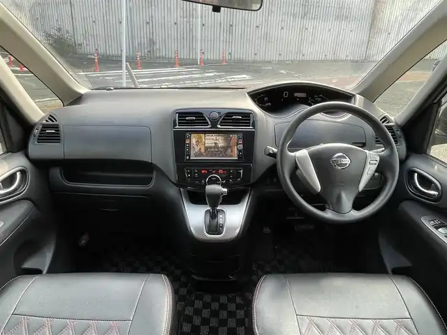 日産 セレナ 20X Sハイブリッド 福岡県 2013(平25)年 5万km スーパーブラック (株)IDOMが運営する【じしゃロン八幡西店】の自社ローン対象車両になります。こちらは現金ご利用時の価格です。自社ローンご希望の方は別途その旨お申付け下さい。/板キー/純正メモリナビ/地デジ/Bluetooth/バックカメラ/フリップダウンモニター/左パワースライドドア/クルーズコントロール/ETC/オートライト