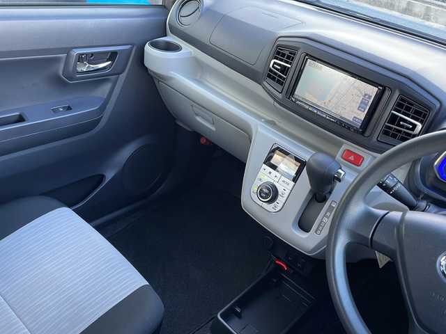 ダイハツ ミラ イース G リミテッド SAⅢ 山口県 2021(令3)年 4.8万km シャイニングホワイトパール 社外メモリナビ【MDV-D407BT】/・CD/DVD/・Bluetooth/・iPod/・USB/・AM/FM/・SMART USEN/・SD/バックカメラ/ETC/プッシュスタート/スマートキー/シートヒーター（運転席＋助手席）/LEDヘッドライト/オートライト/シガーソケット/スマートアシストIII/・衝突回避支援ブレーキ機能/・衝突警報機能/・車線逸脱警報機能/・路側逸脱警報/・ブレーキ制御付き誤発進抑制機能/・先行車発進お知らせ機能/・ADB/・オートハイビーム/・コーナーセンサー