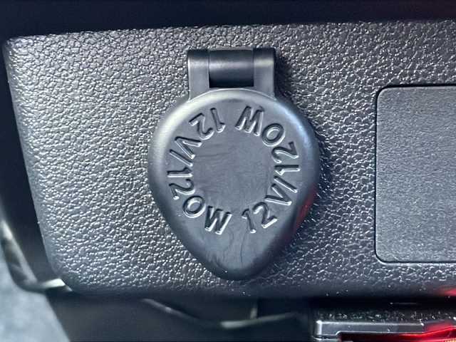 ダイハツ ミラ イース G リミテッド SAⅢ 山口県 2021(令3)年 4.8万km シャイニングホワイトパール 社外メモリナビ【MDV-D407BT】/・CD/DVD/・Bluetooth/・iPod/・USB/・AM/FM/・SMART USEN/・SD/バックカメラ/ETC/プッシュスタート/スマートキー/シートヒーター（運転席＋助手席）/LEDヘッドライト/オートライト/シガーソケット/スマートアシストIII/・衝突回避支援ブレーキ機能/・衝突警報機能/・車線逸脱警報機能/・路側逸脱警報/・ブレーキ制御付き誤発進抑制機能/・先行車発進お知らせ機能/・ADB/・オートハイビーム/・コーナーセンサー