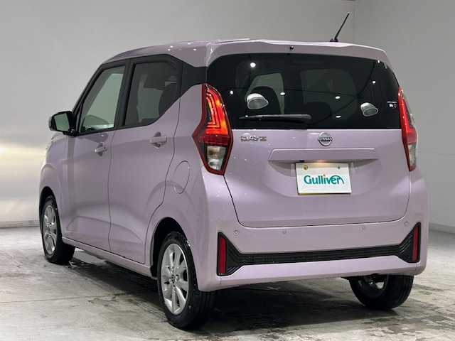 日産 デイズ X 宮城県 2025(令7)年 0.2万km パープル エマージェンシーブレーキ/・車線逸脱警報装置/・先行車発進お知らせ機能/・標識認識機能/・クリアランスソナー/純正大画面ナビ/・型番：MM223D-L/・アラウンドビューモニター/・フルセグTV/Bluetooth/HDMI/・ETC/・前後ドライブレコーダー/アイドリングストップ/プッシュスタート/・スマートキー/ステアリングスイッチ/オートライト/・レベライザー/ベンチシート/純正アルミホイール/純正フロアマット
