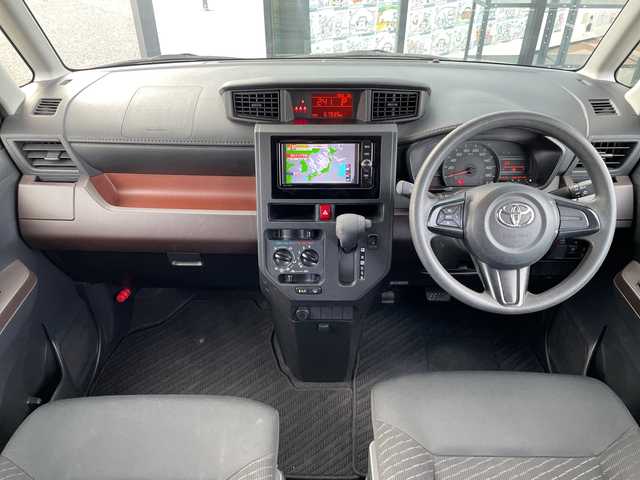 トヨタ タンク X S 千葉県 2017(平29)年 6.8万km プラムブラウンパールクリスタルシャイン 純正メモリナビ/(フルセグTV/BT/CD/DVD/FM/AM)/衝突被害軽減システム/バックカメラ/片側パワースライドドア/横滑り防止装置/ビルトインETC/アイドリングストップ/フォグランプ/オートライト/ウィンカーミラー/電動格納ミラー/プッシュスタート/スマートキー/フロアマット