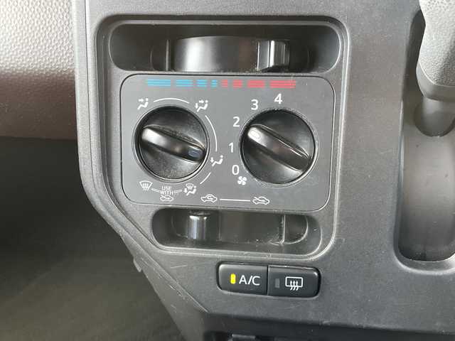 トヨタ タンク X S 千葉県 2017(平29)年 6.8万km プラムブラウンパールクリスタルシャイン 純正メモリナビ/(フルセグTV/BT/CD/DVD/FM/AM)/衝突被害軽減システム/バックカメラ/片側パワースライドドア/横滑り防止装置/ビルトインETC/アイドリングストップ/フォグランプ/オートライト/ウィンカーミラー/電動格納ミラー/プッシュスタート/スマートキー/フロアマット