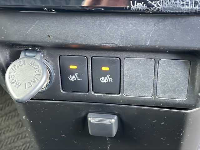 トヨタ ルーミー カスタムG－T 徳島県 2017(平29)年 5.5万km ブラックマイカメタリック Panasonicナビ：CN-RA03WD/(AM/FM/DISC/SD/Bluetooth)/スマートアシスト/・衝突回避支援ブレーキ機能/・衝突警報機能/・車線逸脱警報機能/・先行車発進お知らせ機能/・コーナーセンサー/・オートハイビーム/バックカメラ/両側パワースライドドア/シートヒーター/ドライブレコーダー/ETC/純正15インチアルミホイール/プッシュスタート/スマートキー