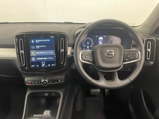 ボルボ ＸＣ４０ B4 モメンタム 岡山県 2021(令3)年 1.9万km オニキスブラックP クライメートＰＫＧ/・ステアリングヒーター/・Ｄ／Ｎシートヒーター/インテリジェントセーフティー/・アダプティブクルーズコントロール/・ＣＩｔｙＳａｆｅｔｙ/・ＢＬＩＳ/・レーンキーピングエイド/・クロストラフィックアラート/・アダプティブペンディングＬＥＤライト/・オートハイビーム/19インチＡＷ/パワーテールゲート/純正ＳＥＮＳＵＳナビ/・全周囲カメラ/・フルセグＴＶ/・ＡｐｐｌｅＣａｒＰｌａｙ/・アンドロイドオート