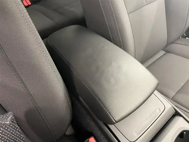 ボルボ ＸＣ４０ B4 モメンタム 岡山県 2021(令3)年 1.9万km オニキスブラックP クライメートＰＫＧ/・ステアリングヒーター/・Ｄ／Ｎシートヒーター/インテリジェントセーフティー/・アダプティブクルーズコントロール/・ＣＩｔｙＳａｆｅｔｙ/・ＢＬＩＳ/・レーンキーピングエイド/・クロストラフィックアラート/・アダプティブペンディングＬＥＤライト/・オートハイビーム/19インチＡＷ/パワーテールゲート/純正ＳＥＮＳＵＳナビ/・全周囲カメラ/・フルセグＴＶ/・ＡｐｐｌｅＣａｒＰｌａｙ/・アンドロイドオート