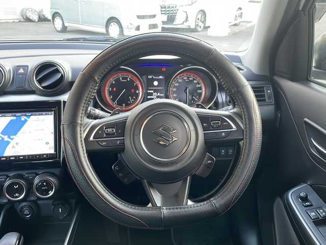 スズキ スイフト HYBRID RS 宮崎県 2023(令5)年 2万km ピュアホワイトパール 純正ナビ Bluetooth 全方位カメラ フルセグTV CD/DVDチェンジャー USB入力端子 ETC シートヒーター レーダークルーズコントロール コーナーセンサー BSM LEDライト