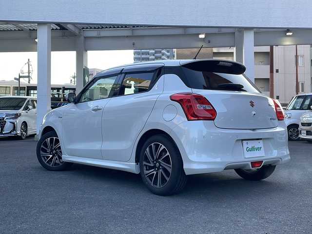 スズキ スイフト HYBRID RS 宮崎県 2023(令5)年 2万km ピュアホワイトパール 純正ナビ Bluetooth 全方位カメラ フルセグTV CD/DVDチェンジャー USB入力端子 ETC シートヒーター レーダークルーズコントロール コーナーセンサー BSM LEDライト