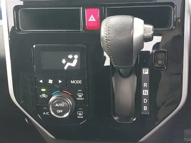 トヨタ タンク カスタムG－T 東京都 2019(平31)年 4.5万km パールホワイトⅢ ナビ【CN-RE05WD】/CD/フルセグTV/Bluetooth/SD/AM/FM/ETC/スマートアシスト/両側パワースライドドア/クルーズコントロール/プッシュスタート/オートライト/オートマチックハイビーム/LED/純正１４インチアルミ/スペアキー