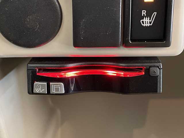 スズキ ラパン S 福井県 2015(平27)年 5万km シフォンアイボリーM 純正７インチSDナビ/フルセグTV/BT/DVD/CD/SD/AUX/ラジオ/レーダーブレーキサポート/ETC/シートヒーター/オートライト/HIDヘッドライト/プッシュスタート/スマートキー×2/アイドリングストップ/盗難防止装置/純正フロアマット/純正ドアバイザー