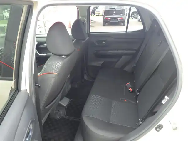 トヨタ ライズ Z 千葉県 2020(令2)年 4.3万km ナチュラルベージュマイカM スマートアシストIII/レーダークルーズコントロール/エコアイドル/純正SDナビ/地デジTV/【DVD/CD再生機能　Bluetooth接続】/バックカメラ/前席シートヒーター/革巻きステアリング/ステアリングスイッチ/ETC（2.0）/LEDヘッドライト/フォグライト/ウインカーミラー/コーナーセンサー/純正17インチアルミホイル/サイド/カーテンエアバッグ/スマートキー