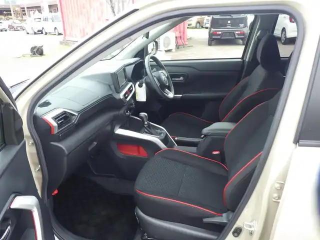 トヨタ ライズ Z 千葉県 2020(令2)年 4.3万km ナチュラルベージュマイカM スマートアシストIII/レーダークルーズコントロール/エコアイドル/純正SDナビ/地デジTV/【DVD/CD再生機能　Bluetooth接続】/バックカメラ/前席シートヒーター/革巻きステアリング/ステアリングスイッチ/ETC（2.0）/LEDヘッドライト/フォグライト/ウインカーミラー/コーナーセンサー/純正17インチアルミホイル/サイド/カーテンエアバッグ/スマートキー