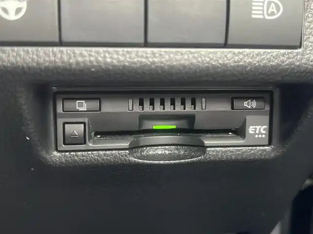 トヨタ ＲＡＶ４ アドベンチャー オフロードPKG 島根県 2021(令3)年 6万km グレーメタリック 純正９型ＳＤナビ/（フルセグＴＶ/ＤＶＤ再生/Ｂｌｕｅｔｏｏｔｈ接続）　/バックカメラ　/ビルトインＥＴＣ　/前後ドライブレコーダー　/アダプティブクルーズコントロール　/レーンキープアシスト　/ブラインドスポットモニター/クリアランスソナー　/プリクラッシュセーフティー　/パワーバックドア/運転席パワーシート/前席シートヒーター/エアシート　/ステアリングヒーター/電動パーキングブレーキ/ホールド/オートハイビーム/ライト/純正LEDヘッドライト/デジタルインナーミラー/純正18インチアルミホイール/純正フロアマット