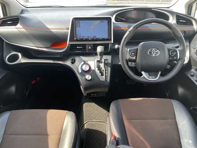 トヨタ シエンタ ハイブリッド G クエロ 沖縄県 2019(令1)年 4.1万km パール 純正ナビ/ＡＭ／ＦＭ／ＣＤ／ＤＶＤ／ＢＴ　/フルセグＴＶ　/衝突軽減　/全方位カメラ　/バックカメラ　/両側パワスラ　/クルーズコントロール　/オートマチックハイビーム　/レーンキープ　/スマートキー