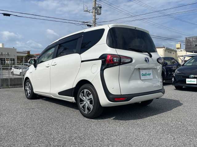 トヨタ シエンタ ハイブリッド G クエロ 沖縄県 2019(令1)年 4.1万km パール 純正ナビ/ＡＭ／ＦＭ／ＣＤ／ＤＶＤ／ＢＴ　/フルセグＴＶ　/衝突軽減　/全方位カメラ　/バックカメラ　/両側パワスラ　/クルーズコントロール　/オートマチックハイビーム　/レーンキープ　/スマートキー