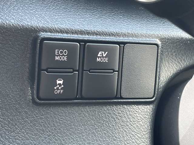 トヨタ シエンタ ハイブリッド G クエロ 沖縄県 2019(令1)年 4.1万km パール 純正ナビ/ＡＭ／ＦＭ／ＣＤ／ＤＶＤ／ＢＴ　/フルセグＴＶ　/衝突軽減　/全方位カメラ　/バックカメラ　/両側パワスラ　/クルーズコントロール　/オートマチックハイビーム　/レーンキープ　/スマートキー