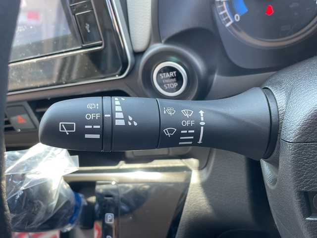 日産 デイズ X 静岡県 2026(令8)年 0.1千km ホワイトパール 純正ディスプレイオーディオ/・USB/Bluetooth/・Apple Carplay/Android Auto/主要装備/・アイドリングストップ/・バックカメラ　/・横滑り防止装置　/・盗難防止装置　/・オートライト　/・オートハイビーム　/・コーナーセンサー　/・プッシュスタート　/・ステアリングリモコン　/・パワーステアリング/・パワーウィンドウ/・スマートキー