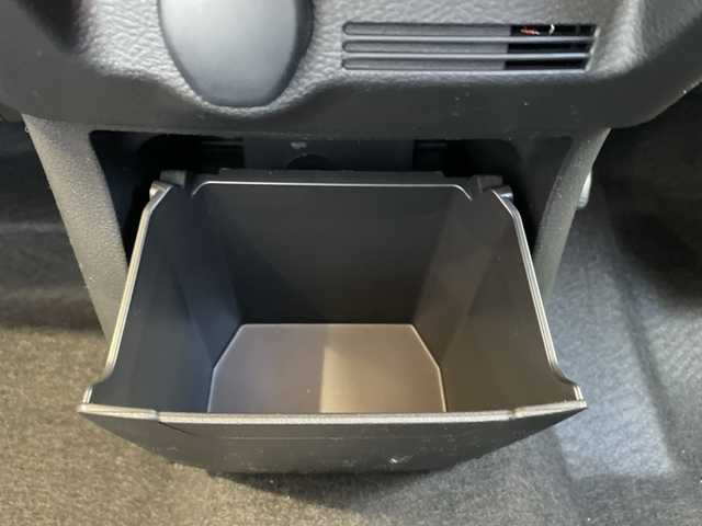 日産 デイズ X 静岡県 2026(令8)年 0.1千km ホワイトパール 純正ディスプレイオーディオ/・USB/Bluetooth/・Apple Carplay/Android Auto/主要装備/・アイドリングストップ/・バックカメラ　/・横滑り防止装置　/・盗難防止装置　/・オートライト　/・オートハイビーム　/・コーナーセンサー　/・プッシュスタート　/・ステアリングリモコン　/・パワーステアリング/・パワーウィンドウ/・スマートキー