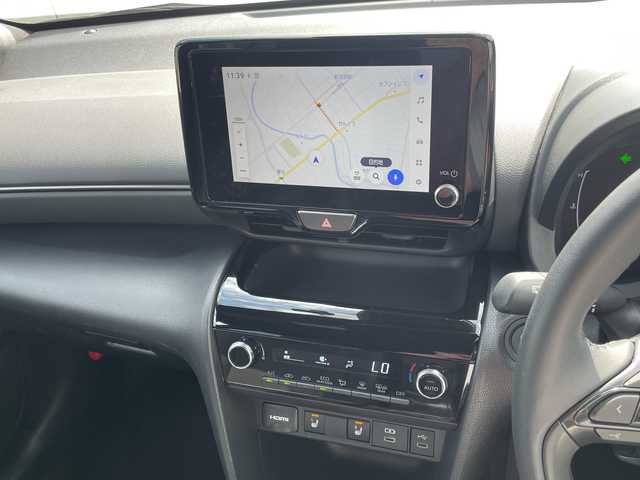 トヨタ ヤリスクロス ハイブリッド Z 千葉県 2025(令7)年 2.5万km プラチナホワイトパールマイカ ナビ　全方位カメラ　フルセグ　シートヒーター　タイプC　HDMI　レーダークルーズ　ステアヒーター　AHB　ビルトインETC　ドラレコ　パワーシート　BSM　LEDライト　オートライト　前後センサー