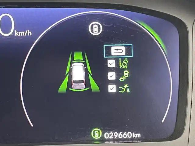 ホンダ ステップワゴン スパーダ eHEV 福岡県 2023(令5)年 3万km プラチナホワイトパール ワンオーナー　/純正１１．４型ナビ/フルセグTV　/バックカメラ　/ホンダセンシング　/レーダークルーズコントロール　/コーナーセンサー　/衝突被害軽減ブレーキ　/レーンキープ　/アクセル踏み間違い防止　/ブラインドスポットモニター/パドルシフト　/両側電動スライドドア　/ハーフレザーシート　/シートヒーター　/パワーバックドア　/ＬＥＤヘッドライト　/純正１６インチアルミホイール　/純正ＡＷ付き冬タイヤ４本積込み