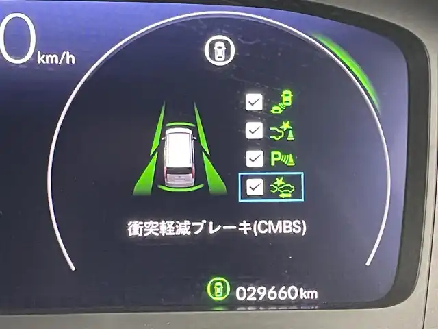 ホンダ ステップワゴン スパーダ eHEV 福岡県 2023(令5)年 3万km プラチナホワイトパール ワンオーナー　/純正１１．４型ナビ/フルセグTV　/バックカメラ　/ホンダセンシング　/レーダークルーズコントロール　/コーナーセンサー　/衝突被害軽減ブレーキ　/レーンキープ　/アクセル踏み間違い防止　/ブラインドスポットモニター/パドルシフト　/両側電動スライドドア　/ハーフレザーシート　/シートヒーター　/パワーバックドア　/ＬＥＤヘッドライト　/純正１６インチアルミホイール　/純正ＡＷ付き冬タイヤ４本積込み