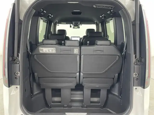 ホンダ ステップワゴン スパーダ eHEV 福岡県 2023(令5)年 3万km プラチナホワイトパール ワンオーナー　/純正１１．４型ナビ/フルセグTV　/バックカメラ　/ホンダセンシング　/レーダークルーズコントロール　/コーナーセンサー　/衝突被害軽減ブレーキ　/レーンキープ　/アクセル踏み間違い防止　/ブラインドスポットモニター/パドルシフト　/両側電動スライドドア　/ハーフレザーシート　/シートヒーター　/パワーバックドア　/ＬＥＤヘッドライト　/純正１６インチアルミホイール　/純正ＡＷ付き冬タイヤ４本積込み