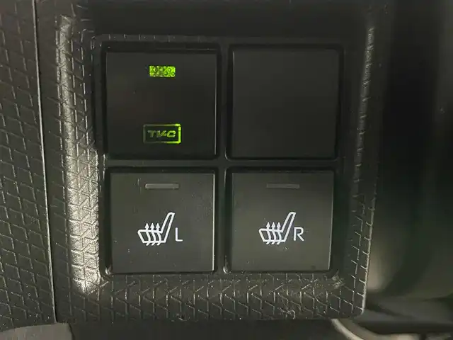 ダイハツ タント カスタム RS 愛知県 2023(令5)年 3.2万km クールバイオレットクリスタルシャイン 純正10インチナビ/スマートアシストIII/全方位カメラ/シートヒーター/前後ドライブレコーダー/両側パワースライドドア/フルセグTV/DVD/純正アルミホイール/LEDオートライト/フォグランプ/カーテンエアバッグ/衝突被害軽減ブレーキ/純正フロアマット/コーナーセンサー