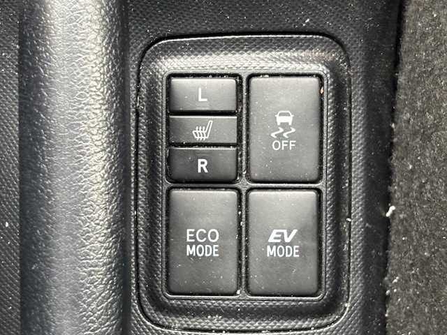 トヨタ アクア G G’s 宮城県 2015(平27)年 16.5万km ブラックマイカ 登録時走行距離164382km/純正SDナビ/CD/Bluetooth/AM/FM/フルセグTV/ドライブレコーダー/シートヒーター/ETC/ステアリングリモコン/プッシュスタート/オートライト/純正フロアマット/LEDヘッドライト/ドアバイザー