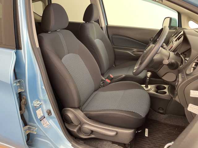 日産 ノート X DIG－S 兵庫県 2014(平26)年 5.6万km ソニックブルー ・純正ナビ/TV/CD/SD/AUX/・ETC/・フロアマット/・アイドリングストップ/・ヘッドライトレベライザー/・電動格納ミラー/・ドアバイザー/・AAC/・スマートキー/・プッシュスタート/・取扱説明書/・保証書