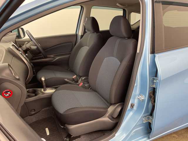 日産 ノート X DIG－S 兵庫県 2014(平26)年 5.6万km ソニックブルー ・純正ナビ/TV/CD/SD/AUX/・ETC/・フロアマット/・アイドリングストップ/・ヘッドライトレベライザー/・電動格納ミラー/・ドアバイザー/・AAC/・スマートキー/・プッシュスタート/・取扱説明書/・保証書