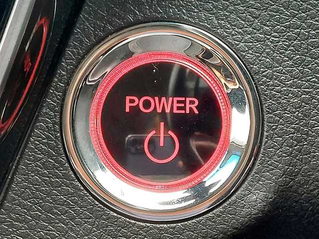 ホンダ ヴェゼル ハイブリッド Z ホンダセンシング 東京都 2018(平30)年 4.9万km プラチナホワイトパール Honda SENSING/・衝突軽減ブレーキ/・車線維持支援システム/・アダプティブクルーズコントロール/パドルシフト/純正８インチメモリーナビ（VXM-187VFEi）/フルセグTV/バックカメラ/ETC/ドライブレコーダー (DRX-GFR01)/ハーフレザーシート/シートヒーター/純正フロアマット/LEDヘッドライト/オートライト/電動コーナーポール/17インチ純正アルミホイール