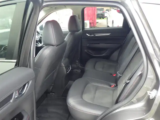 マツダ ＣＸ－５ XD ブラックトーンエディション 千葉県 2021(令3)年 5万km マシーングレープレミアムM ワンオーナー/スマートブレーキサポート/ブラインドスポットモニタリング/レーンキープ・アシスト・システム/アクティブ・ドライビング・ディスプレイ/パワーバックドア/運転席パワーシート/前席シートヒーター/ハーフレザーシート/純正SDナビ/地デジTV/【Bluetooth接続】/【Apple CarPlay　Android Auto対応】/360°ビュー・モニター/革巻きステアリング/ステアリングスイッチ/ステアリングヒーター/パドルシフト/ETC/LEDヘッドライト/ウインカーミラー/コーナーセンサー/純正19インチアルミホイル/サイド/カーテンエアバッグ/スマートキー