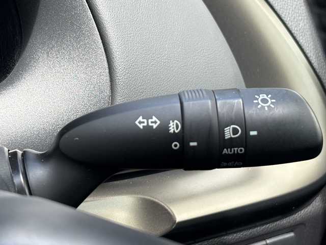トヨタ アクア Z 香川県 2022(令4)年 5.7万km エモーショナルレッドⅡ 登録時走行距離；56162km/純正ナビ/全方位カメラ/ETC/前後ドライブレコーダー【SDなし】/衝突被害軽減システム/レーンキープアシスト/クルーズコントロール/ブラインドスポットモニター/クリアランスソナー/LEDヘッドライト/フォグランプ/純正フロアマット/純正AW15インチ/スマートキー