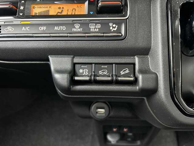 スズキ ハスラー HYBRID X ターボ 福島県 2025(令7)年 0.8万km ピュアホワイトパール /禁煙車//4WD//低走行//スズキセーフティサポート/・デュアルカメラブレーキサポート/・誤発信抑制機能/・後退時ブレーキサポート/・後方誤発信抑制機能/・アダプティブクルーズコントロール/・車線逸脱警報機能/・ふらつき警報機能/・標識認識機能/・ハイビームアシスト/・オートライトシステム//純正9インチナビ//全方位カメラ//フルセグTV//Bluetooth//CD・DVD//LEDヘッドライト＆LEDフォグランプ//純正15インチアルミホイール//本革巻ステアリング//前席シートヒーター//カーテンエアバック//電動格納ミラー//オートエアコン//USB入力端子