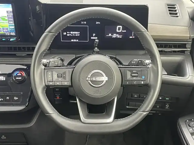 日産 セレナ ハイウェイスター V 岡山県 2023(令5)年 3万km プリズムホワイト ９インチナビ/【CD/DVD/BT/フルセグ】/型番:MDV-M907HDL/両側パワースライドドア/プロパイロット/アラウンドビューモニター/デジタルインナーミラー/ドライブレコーダー/衝突軽減ブレーキ/ＬＥＤヘッドライト/ETC/オートブレーキホールド/パドルシフト/オートハイビーム/ブラインドスポットモニター/フォグランプ/プッシュスタート/純正16インチアルミホイール