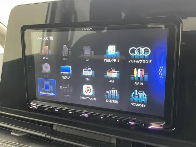 日産 セレナ ハイウェイスター V 岡山県 2023(令5)年 3万km プリズムホワイト ９インチナビ/【CD/DVD/BT/フルセグ】/型番:MDV-M907HDL/両側パワースライドドア/プロパイロット/アラウンドビューモニター/デジタルインナーミラー/ドライブレコーダー/衝突軽減ブレーキ/ＬＥＤヘッドライト/ETC/オートブレーキホールド/パドルシフト/オートハイビーム/ブラインドスポットモニター/フォグランプ/プッシュスタート/純正16インチアルミホイール