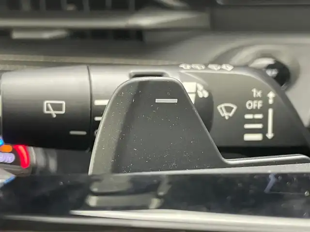 日産 セレナ ハイウェイスター V 岡山県 2023(令5)年 3万km プリズムホワイト ９インチナビ/【CD/DVD/BT/フルセグ】/型番:MDV-M907HDL/両側パワースライドドア/プロパイロット/アラウンドビューモニター/デジタルインナーミラー/ドライブレコーダー/衝突軽減ブレーキ/ＬＥＤヘッドライト/ETC/オートブレーキホールド/パドルシフト/オートハイビーム/ブラインドスポットモニター/フォグランプ/プッシュスタート/純正16インチアルミホイール