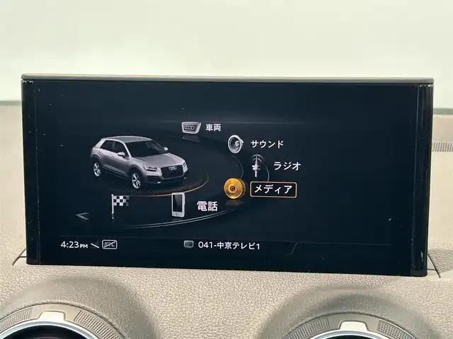 アウディ Ｑ２ 1．0 TFSI スポーツ 愛知県 2018(平30)年 2.1万km 白 メモリナビ/フルセグテレビ/バックカメラ/アイドリングストップ/アダプティブクルーズコントロール/プッシュスタート/パワーバックドア/ETC2.0/TV/前席シートヒーター/レーンセンサー/ＬＥＤヘッドライト