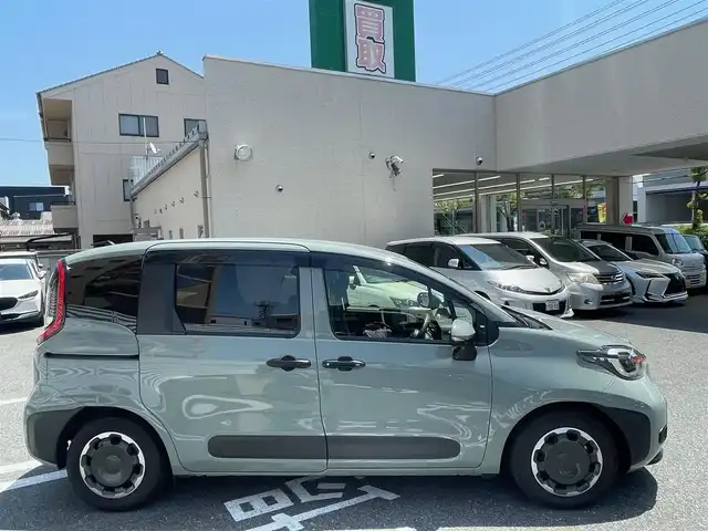 トヨタ シエンタ ハイブリッド Z 広島県 2023(令5)年 1.5万km アーバンカーキ /登録時走行距離/　　　　　　　14456キロ/ワンオーナー/純正ナビ/全方位モニター/地デジ/両側パワースライドドア/クルーズコントロール/ロールサンシェード/スペアキー×１/ビルトインETC/新車時整備手帳/　　【保証書】/取扱説明書/