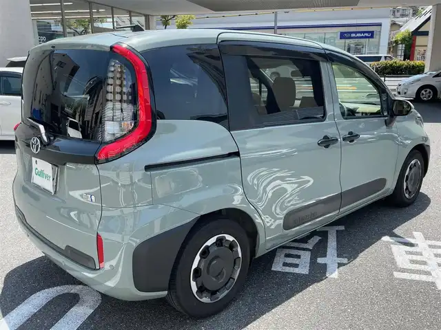 トヨタ シエンタ ハイブリッド Z 広島県 2023(令5)年 1.5万km アーバンカーキ /登録時走行距離/　　　　　　　14456キロ/ワンオーナー/純正ナビ/全方位モニター/地デジ/両側パワースライドドア/クルーズコントロール/ロールサンシェード/スペアキー×１/ビルトインETC/新車時整備手帳/　　【保証書】/取扱説明書/