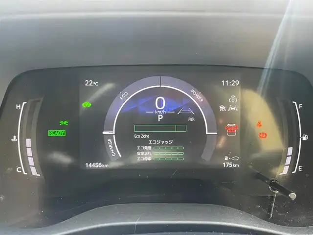 トヨタ シエンタ ハイブリッド Z 広島県 2023(令5)年 1.5万km アーバンカーキ /登録時走行距離/　　　　　　　14456キロ/ワンオーナー/純正ナビ/全方位モニター/地デジ/両側パワースライドドア/クルーズコントロール/ロールサンシェード/スペアキー×１/ビルトインETC/新車時整備手帳/　　【保証書】/取扱説明書/