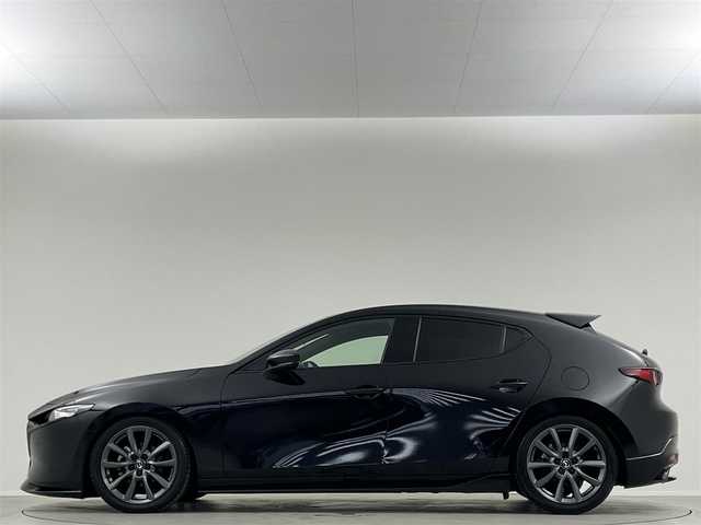 マツダ マツダ３ファストバック 15S ツーリング 埼玉県 2023(令5)年 3.3万km ジェットブラックマイカ 純正ナビ　フルセグ　ＢＴ　ＤＶＤ　ＨＤＭＩ　SIGNATURE STYLEエアロ　ブリッツ車高調　　純正サス有　バックカメラ　レーダークルーズコントロール　ＢＳＭ　ヘッドアップディスプレイ　テレビキャンセラー　前後センサー シートカバー