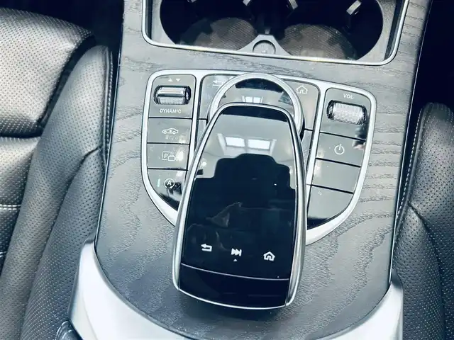 メルセデス・ベンツ Ｃ２００ ワゴン ローレウスエディション 大阪府 2020(令2)年 4万km グレー HUD/ブルメスター/黒革/メモリ付きパワーシート/エアシートヒーター/純正ナビ/TV/360度カメラ/applecarplay/レーダーセーフティ/ACC/ブラインドスポット/純正18インチAW/LEDヘッドライト/アンビエントライト/電動リアゲート/ワイヤレス充電/パフュームアトマイザー
