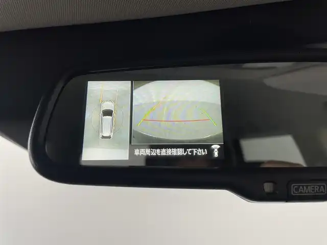 三菱 アウトランダー ＰＨＥＶ G 群馬県 2018(平30)年 1.9万km スターリングシルバーM 後側方車両検知警報システム/＝＝＝＝＝/7インチナビ/・AM/FM/CD/DVD/SD/Bluetooth/フルセグTV/マルチアラウンドモニター(バードアイビュー機能付)/e-Assist/・衝突被害軽減ブレーキシステム/・車線逸脱警報システム/・オートマチックハイビーム/・レーダークルーズコントロールシステム/パーキングセンサー/AC1500W/前席シートヒーター/ステアリングヒーター/ドライブレコーダー/電動パーキングブレーキ/オートブレーキホールド/プッシュスタート/スマートキー