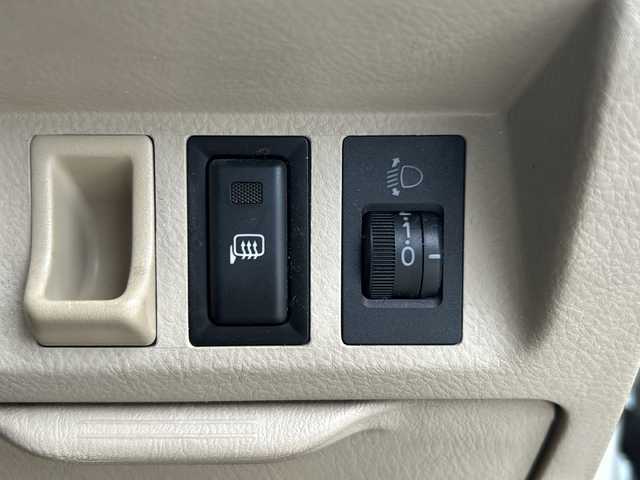 トヨタ マークⅡ グランデ G 三重県 2000(平12)年 10万km ホワイトパールクリスタルシャイン 登録時99162Km/ワンオーナー　/ナビ　/（AM・FM・CD・DVD）/ドラレコ　/スペアキー×２/ＰＷＲ／ＥＣＴ／ＳＮＯＷモード　/ＳＰＯＲＴ／ｎｏｒｍａｌモード　/ウッドコンビステアリング　/ハロゲンオートライト　/フォグライト　/取説　/保証書